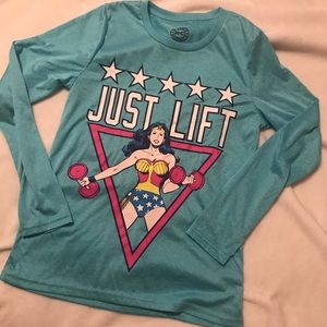 Wonder women long sleeve tee